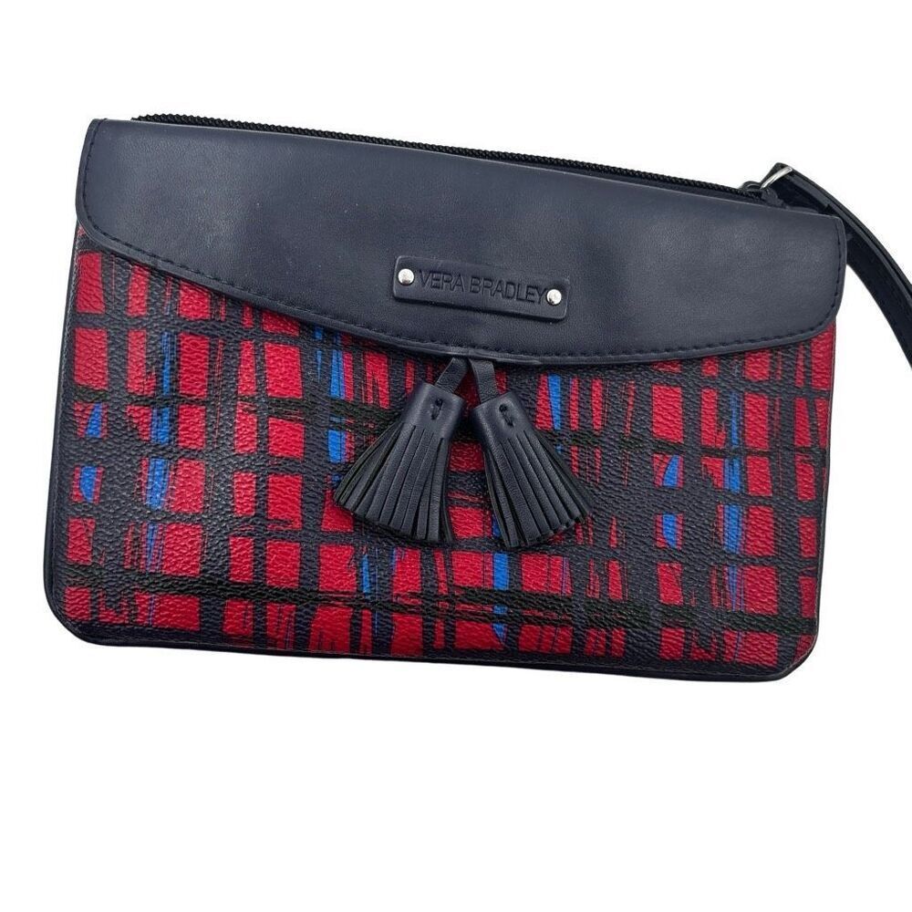 Vera Bradley wristlet front magnetic closure 3 credit card pocket